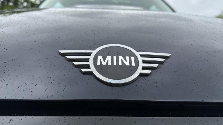 MINI Hatchback 1.5 Cooper Classic 3dr Auto Petrol Hatchback